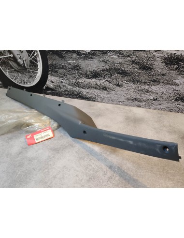 Bas de carénage droit de SA50 vision 93-97 OCCASION HONDA 83520-GY1-900ZFOCC