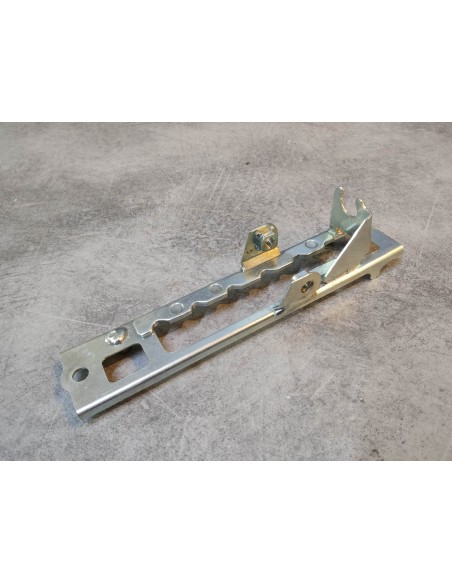 Support ajustement pare-brise GL1800 2006-10 HONDA 64541-MCA-A60