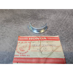 Demi lune échappement CL125 A/K0 SS125A CB125 K2/SS CD125 HONDA 18233-230-000