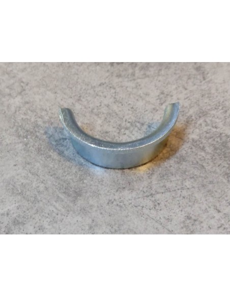 Demi lune échappement CL125 A/K0 SS125A CB125 K2/SS CD125 HONDA 18233-230-000