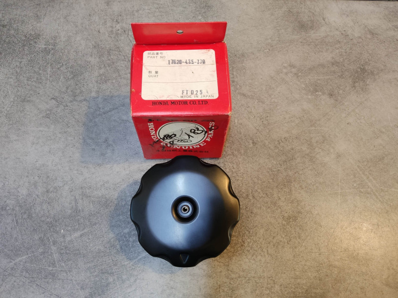 Bouchon réservoir essence MTX50S XL125 XL185 XL500 CB1100 HONDA 17620-435-730