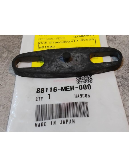 Caoutchouc de fixation NSA700A 2008/2009 HONDA 88116-MEH-000