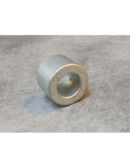 Collier axe roue arrière CB500 1996 HONDA 42313-MY5-860