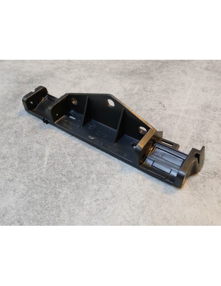 Charnière du pocket coté droit GL1800 HONDA 64411-MCA-A60ZA