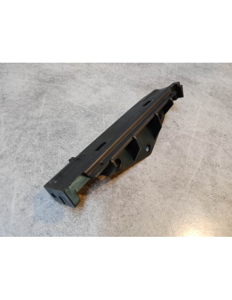 Charnière du pocket coté droit GL1800 HONDA 64411-MCA-A60ZA