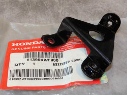 Support panneau avant gauche CBF125M 2009/10 HONDA 61396-KWF-900