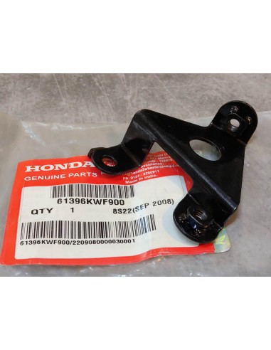 Support panneau avant gauche CBF125M 2009/10 HONDA 61396-KWF-900