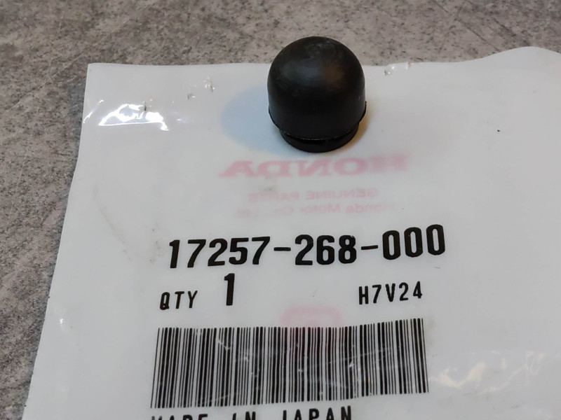 Caoutchouc fixation couvercle CB72/77 CB450 CD175... HONDA 17257-268-000