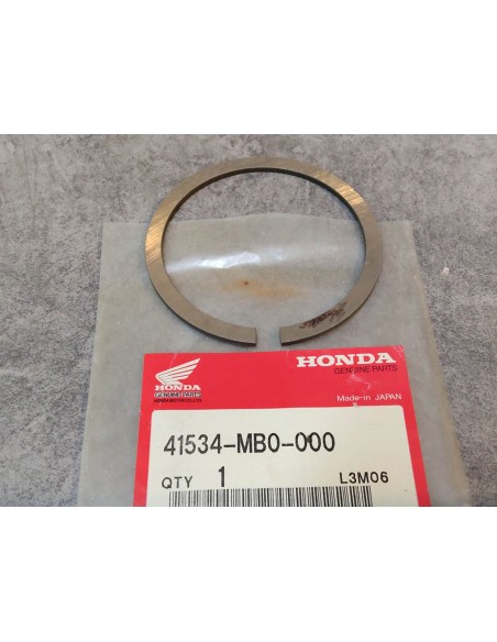 Entretoise E anneau pignon 2.06 VF1100 VT750 CB650SC CBX750 HONDA 41534-MB0-000