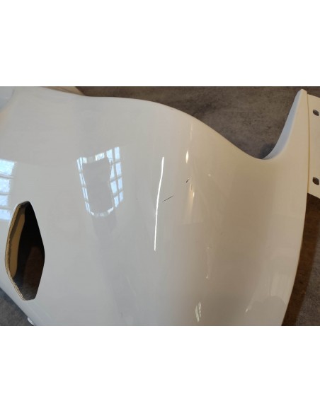 Flanc carénage droit blanc new old stock (petite rayure) HONDA 64120-GE3-760NOS