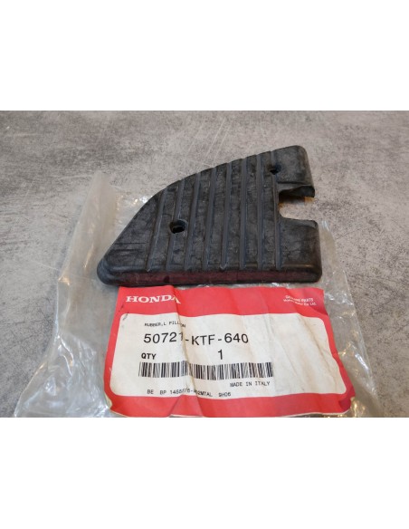 Caoutchouc marche-pied gauche SH125 SH150 2005-2011 HONDA 50721-KTF-640