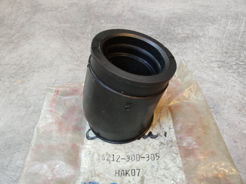 Pipe d'admission CB750 FOUR K0-K2 HONDA 16212-300-305
