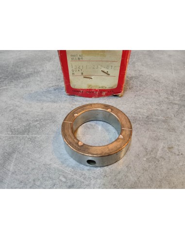 Cage à roulement coté droit de CB125SS CB125K2 HONDA 13411-230-010