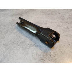 Support repose pied droit CB700SC CBX750 P2/SC HONDA 50612-MJ1-000