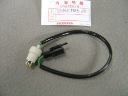 Faisceau avec porte ampoule de veilleuse dans le phare de XL600V 94/96