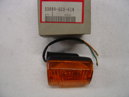 Clignotant AR gauche Honda NH80MS NH50M - Réf. 33650GC8614