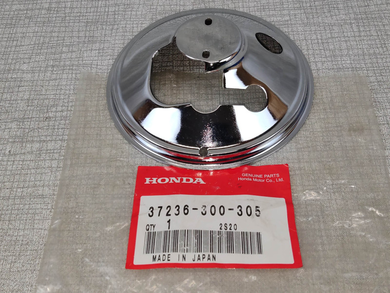 Coupelle sous compteur Honda CB750 Four K0-K2 neuve 37236-300-305