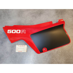 Cache latéral gauche noir/rouge (R-110) pour XL500RC HONDA 836A0-MC4-600ZA