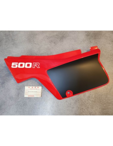 Cache latéral gauche noir/rouge (R-110) pour XL500RC HONDA 836A0-MC4-600ZA
