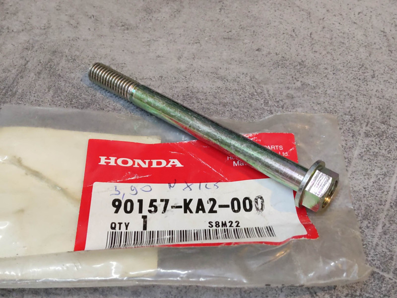 Vis à tête hexagonale épaulée 8x90 mm HONDA 90157-KA2-000