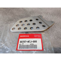 Tôle protection derrière repose pieds AV gauche CBR900RR HONDA 50707-MCJ-000