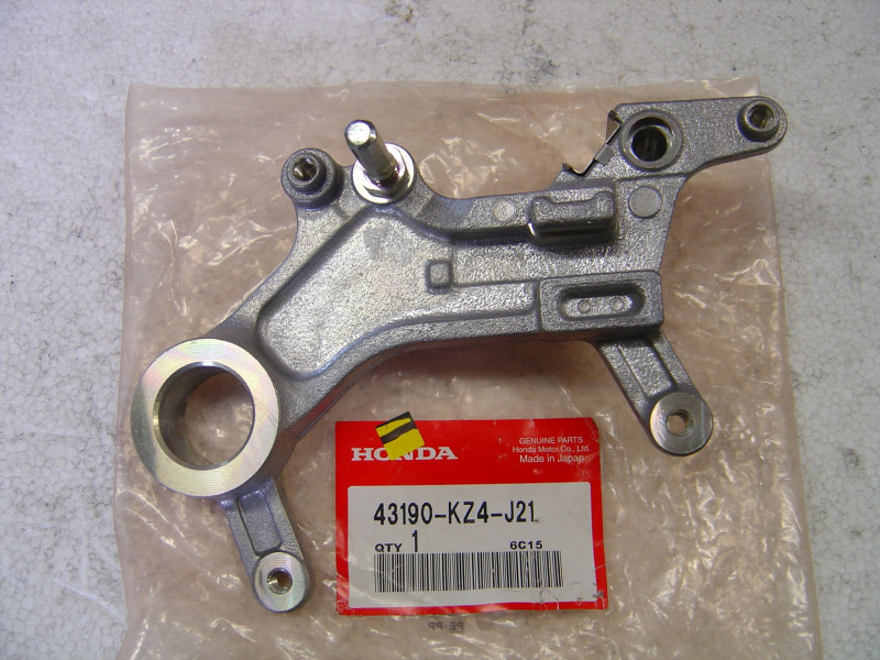 Support Étrier Arrière Honda CR125R 2000 - Réf. 43190-KZ4-J21