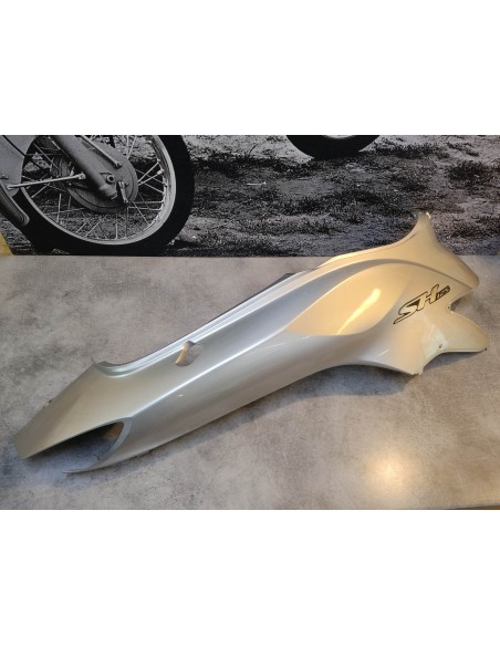 Carénage latéral droit gris (NH411M) SH125 2001-2004 HONDA 83450-KPR-900ZB