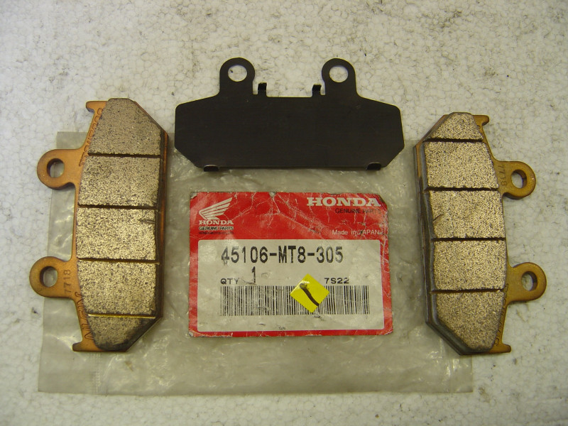 Plaquettes frein avant Honda GL1500SE 88-93 - Réf 45106-MT8-305