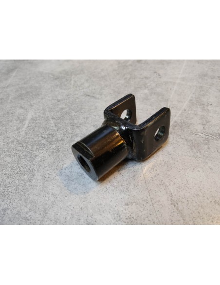 Support repose pied de VT250F 82 VF400 82/84 VT500E 83/85 HONDA 50623-KE8-000