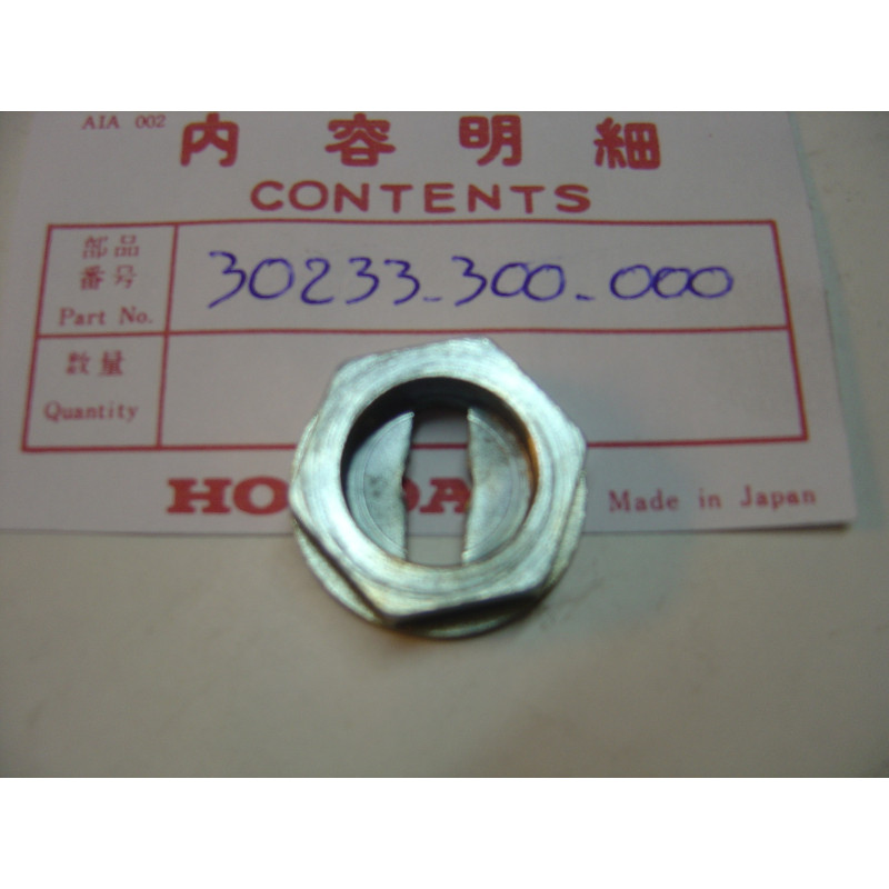 Ecrou 24 rotation manuelle vilebrequin CB750 CB500-550 Four HONDA 30233-300-000