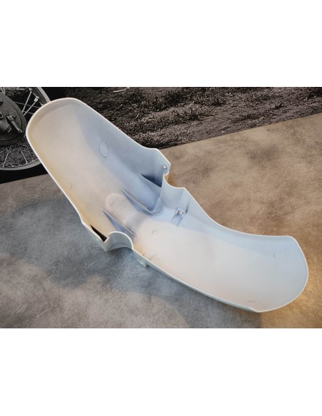 Garde boue avant blanc (NHA16P) FES125 FES150 2009-11 HONDA 61100-KRJ-D50ZA