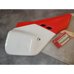 Cache latéral droit Honda CRM125R 92/93 – Réf. 83630-KAK-900ZA