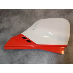 Cache latéral droit Honda CRM125R 92/93 – Réf. 83630-KAK-900ZA