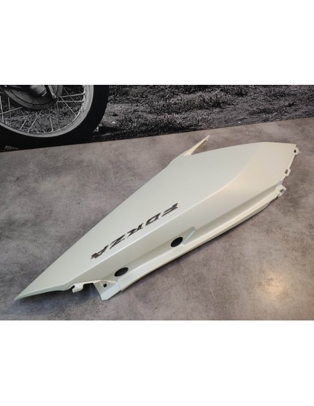 Carénage latéral coté gauche (NHB44P) FORZA 125 2015/16 HONDA 83300-K40-F01ZC