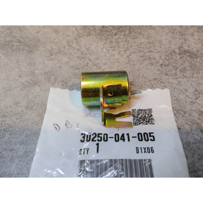Condensateur HITACHI Honda 30250-041-005 - Allumage