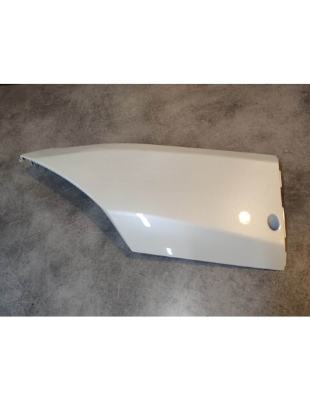 Cache latéral coté droit blanc (NHA16P) FES125 FES150 HONDA 64431-KRJ-D50ZA