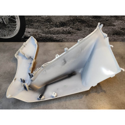 Carénage latéral avant droit blanc OCCASION PCX HONDA 64501-KWN-020OCC