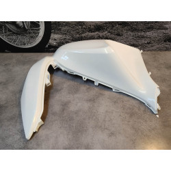 Carénage latéral avant droit blanc OCCASION PCX HONDA 64501-KWN-020OCC