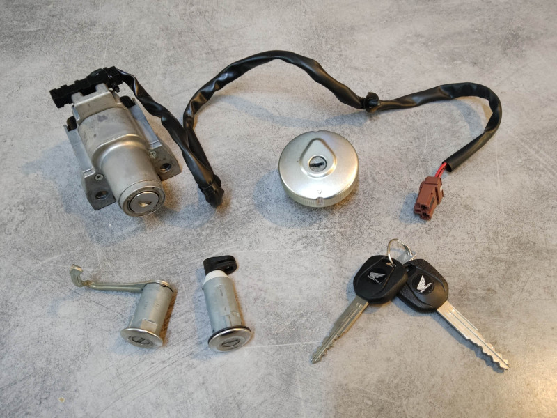 Ensemble contacteur à clés verrouillage FJS400A HONDA 35010-MFT-640