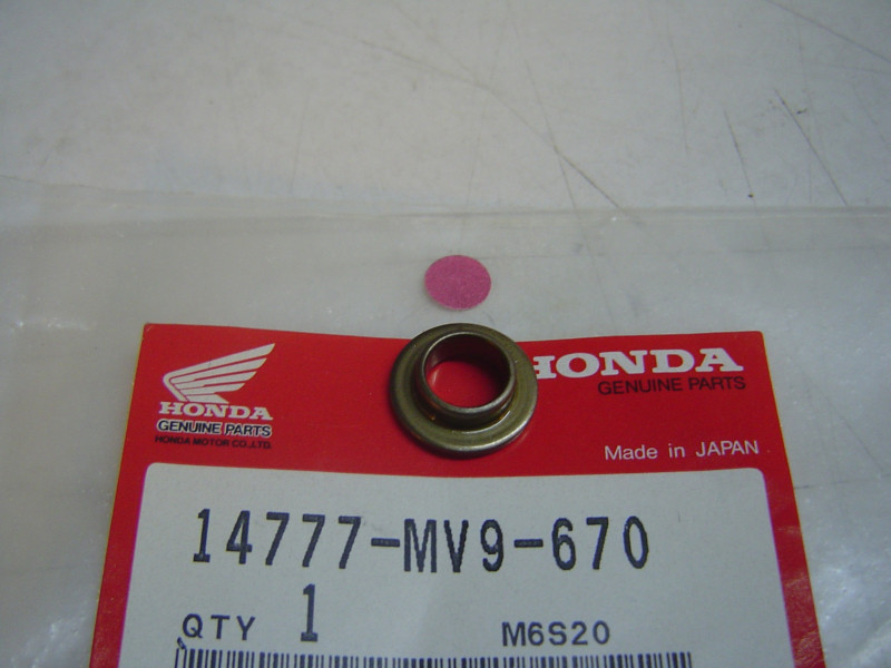 Siège intérieur ressort de soupape Honda CBR600 14777-MV9-670