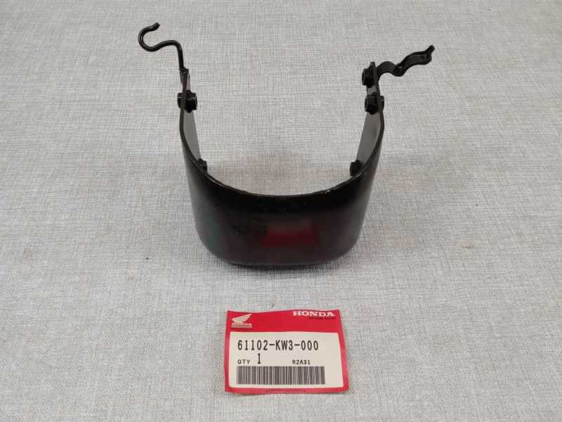 Pontet de garde boue avant NX250 1988/93 neuf origine Honda 61102-KW3-000