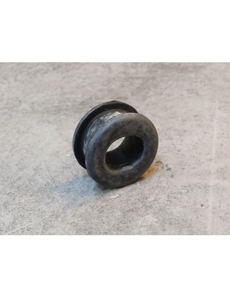 Caoutchouc de silencieux CM125C HONDA 18421-KC2-000