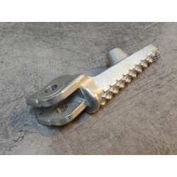 Bras de repose pied CBR 1000 RR/RA 2004-11 CB 125R 2018-20 HONDA 50665-MEL-000
