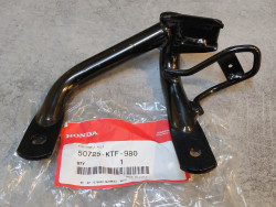 Support de repose pied SH125 SH150 2009 HONDA 50725-KTF-980