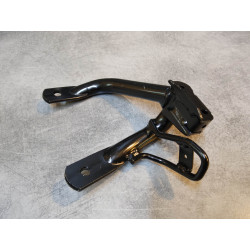 Support de repose pied SH125 SH150 2009 HONDA 50725-KTF-980
