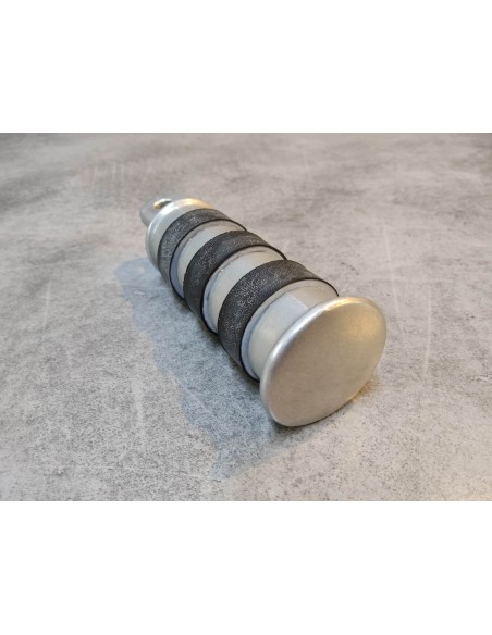 Barre de repose pieds Shadow VT1100C 01/07 VT750C 99/01 HONDA 50715-MBA-020