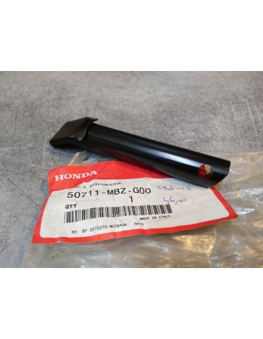 Barre de repose pied arrière droit Hornet CB600F 2002/2006 HONDA 50711-MBZ-G00