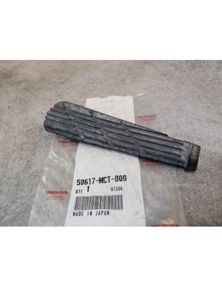 Caoutchouc de repose pied coté droit FJS400 FJS600 FSC600 HONDA 50617-MCT-000