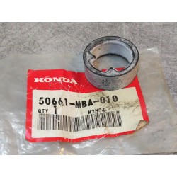 Caoutchouc de repose pieds VT1100C 00 VT750C 98/01 HONDA 50661-MBA-010
