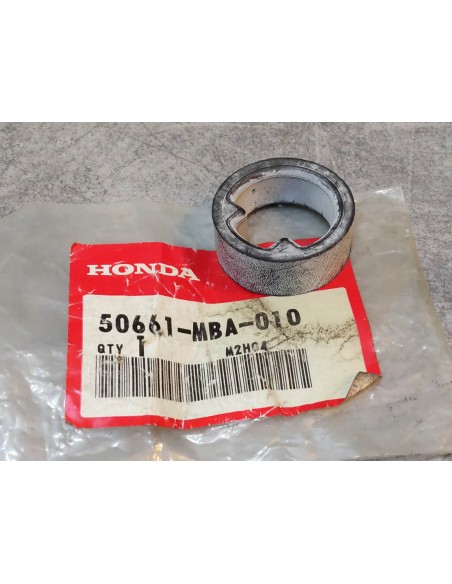 Caoutchouc de repose pieds VT1100C 00 VT750C 98/01 HONDA 50661-MBA-010
